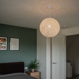 Lauku stila piekaramā lampa balta sfēra 60cm - Corda