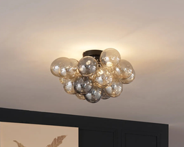 Laat je interieur stralen met de betoverende gloed van glazen plafondlampen