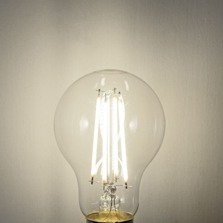 Комплект от 5 E27 димируеми LED крушки A60 6W 500 lm 4000K