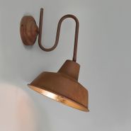 Industriālā-sienas-lampa-rūsas-krāsā-ar-zelta-iekšpusi---Factory