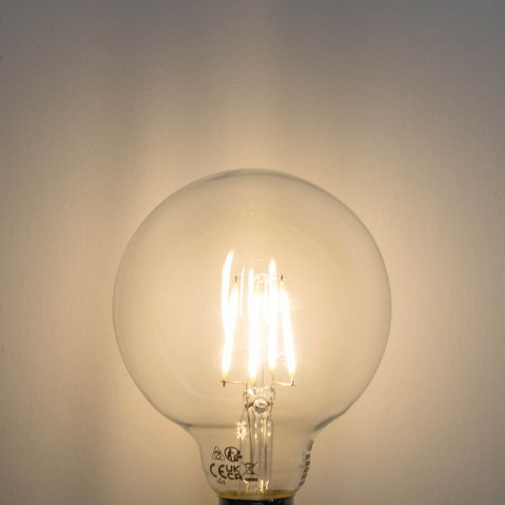 E27 3-trins dæmpbar LED pære G95 4W 450lm 3000K