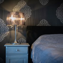 Klasická stolná lampa chrómová s čiernym tienidlom - Ann-Kathrin 3