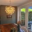 Art-Deco-viseća-lampa-crna-sa-jantarnim-staklom-8-lampi---Uvas