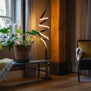 Lampada-da-terra-di-design-nera-con-LED-e-dimmer---Twisted