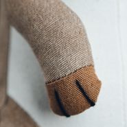 Lampada-da-tavolo-per-bambini-suricato-beige---Eddie