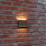 Модерна-външна-стенна-лампа-ръждяво-кафява-17,5-см-с-LED-IP65---Batt