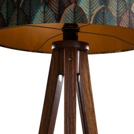 Stojacia-lampa-z-orechového-dreva-s-velúrovým-tienidlom-s-dizajnom-listov-50-cm---Tripod-Classic