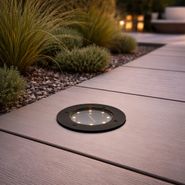 Foco-de-suelo-moderno-negro-con-LED-IP65-solar---Terry