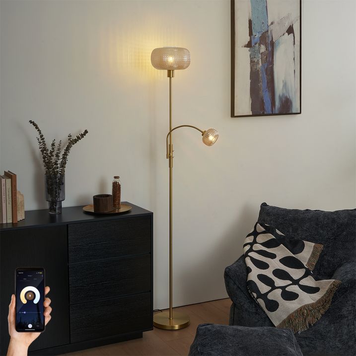 Smart gulvlampe messing med ravfarvet glas 2-lys inkl. WiFi - Brianna