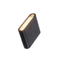 Модерна-външна-стенна-лампа-черна-11,5-см-с-LED-IP65---Batt
