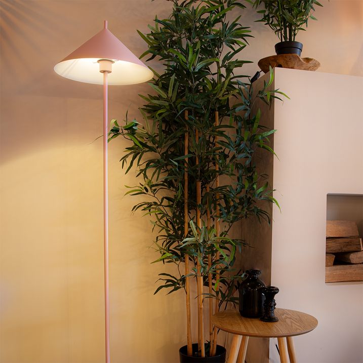 Design-Stehleuchte rosa - Triangolo