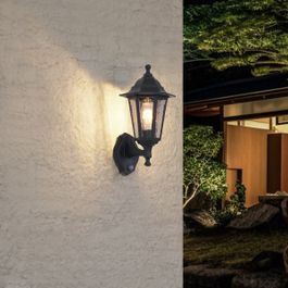 Zunanja stenska svetilka črna s senzorjem gibanja IP44 - New Haven Hammered