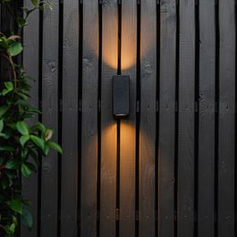 Nowoczesna lampa ścienna czarna 2-światła IP44 - Baleno