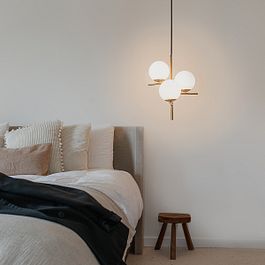 Art Deco ripplambi kuld opal klaasiga 3-valgusti - Flore