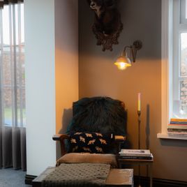 Industriell vägglampa mässing justerbar - Avon