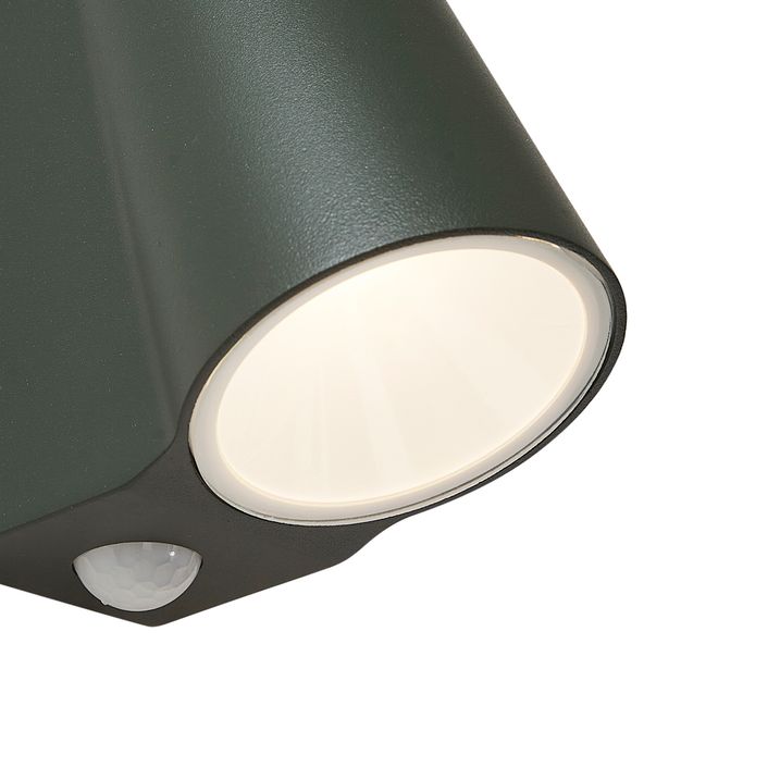 Nowoczesna zewnętrzna lampa ścienna ciemnozielona z czujnikiem ruchu LED IP44 - Uma