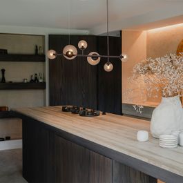 Lampada a sospensione Hotel Chic, 6 luci, bronzo scuro e vetro bronzo - Monaco