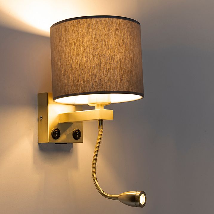 Art Deco sienas lampa zelta krāsā ar USB un pelēku abažūru - Brescia