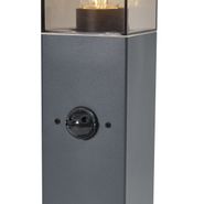 Spoljna-lampa-tamno-sive-boje-sa-dimnim-staklom-80cm-IP44-sa-utičnicom-i-senzorom-pokreta---Malios