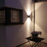 Sett-med-4-vegglamper-mørkegrå-2-lys-IP44---Baleno