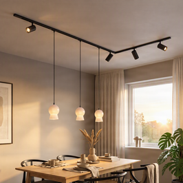 Sistema-de-calhas-moderno-preto-com-4-focos-e-3-candeeiros-pendentes-brancos-monofásico---Iconic-Bell-Jeana-Luxe