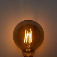 E27-3-Stufen-Dimmbare-LED-Glühbirne-Rauch-G95-4W-200-lm-1900K