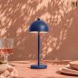Stona-lampa-plava-uklj.-LED-IP54-punjiva-sa-stanicom-za-punjenje---Squirrel