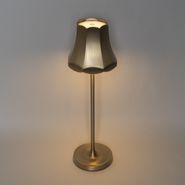 Lámpara-de-mesa-retro-dorada-recargable-IP44---Granny