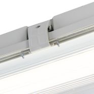 Apparecchio-TL-con-LED-1800-lm-e-rilevatore-di-movimento-IP65---Base