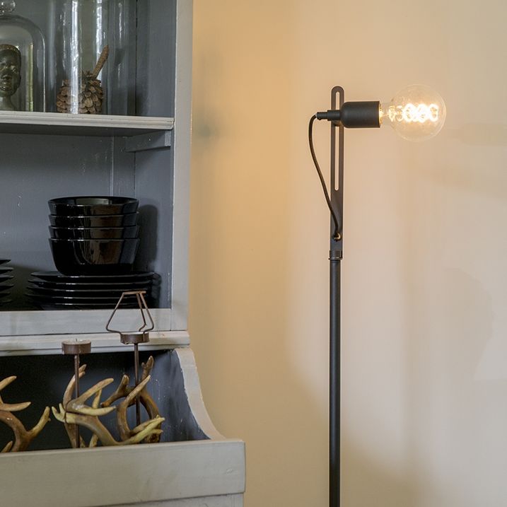 Priemyselná stojaca lampa čierna - Slide