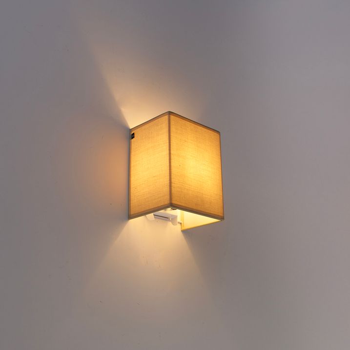 Rustikálna nástenná lampa béžová - Vete