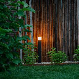 Stojąca lampa zewnętrzna czarna z opalizującym białym kloszem 70 cm - Denmark