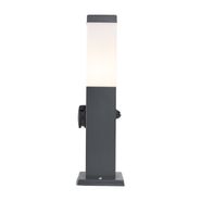 Utomhuslampa-mörkgrå-med-opalglas-45-cm-IP44-med-uttag-och-rörelsesensor---Malios
