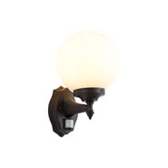 Lampada-da-parete-classica-da-esterno-nera-con-vetro-opale-IP44-con-sensore-di-movimento---Champs
