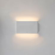Wandleuchte-weiß-17,5-cm-inkl.-LED-IP65---Batt