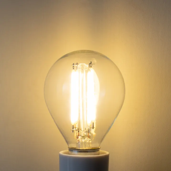 NCC-Licht Eco lamp, E14 druppels, 28 W, warmwit licht, traploos dimbaar, vervanging voor gloeilamp 34 W NCC-Licht Eco lamp, E14 druppels, 28 W, warmwit licht, traploos dimbaar, vervanging voor gloeilamp 34 W