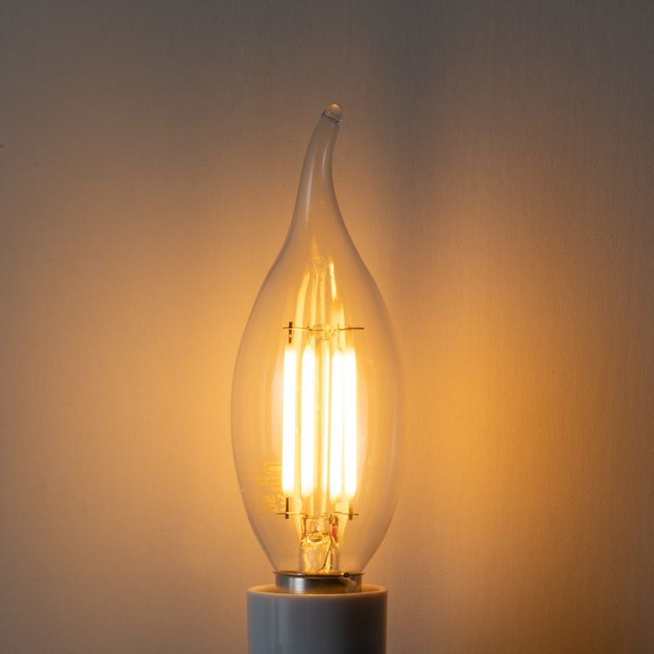 E14 dimbare LED lamp BXS35 helder 4W 450 lm 2200K