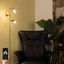 Pametna-podna-lampa-zlatna-sa-ružičastim-staklom-3-svetla-uklj.-3-Wifi-P45---Vidro