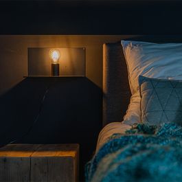 Moderní nástěnná lampa černá nastavitelná - Muro