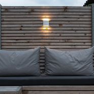 Moderne-Aussenwandleuchte-weiss-11,5-cm-inkl.-LED---Batt