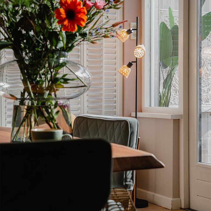 Oosterse vloerlamp zwart met bamboe 3-lichts - Rayan