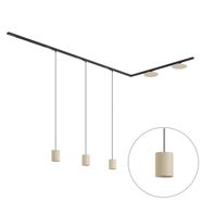 Moderna-sliežu-apgaismojuma-sistēma-melnā-krāsā-ar-3-piekaramām-lampām-un-2-bēšām-griestu-lampām-1-fāze---Iconic-Holt-Pulley