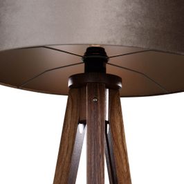 Statīva-grīdas-lampa-no-riekstkoka-ar-smilškrāsas-samta-abažūru-50-cm---Tripod-Classic
