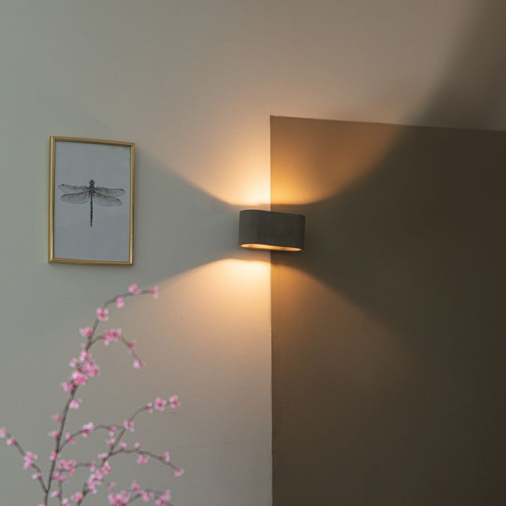 Rustikk oval vegglampe betong - Arles